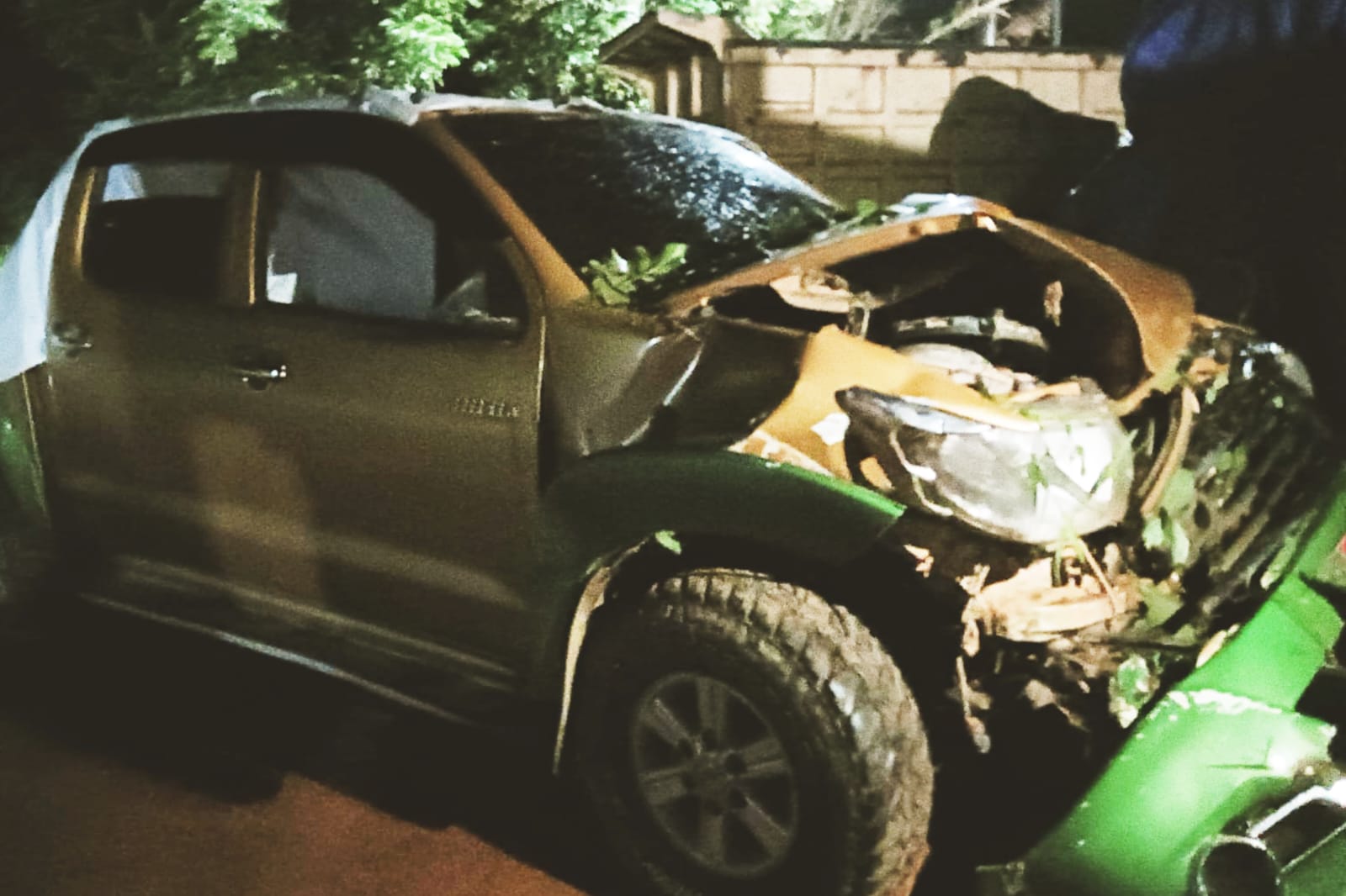 Mobil Minibus Terlibat Kecelakaan Tunggal di Jalan Trans Kalimantan