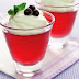 Berry gelatin cups with vanilla cream