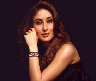 kareena kapoor hot wallpapers in bikini. Kareena hot wallpapers/Kareena