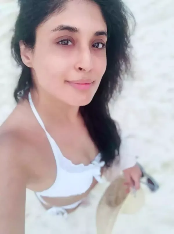 kritika kamra bikini selfie hot actress