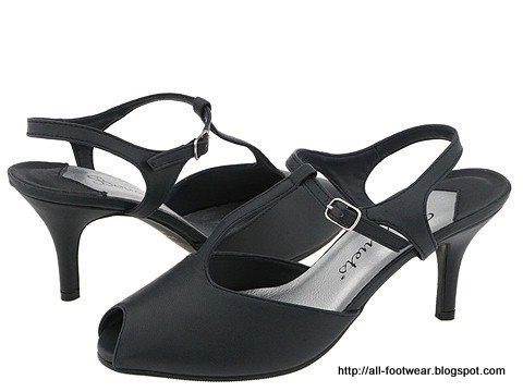 All footwear:68233