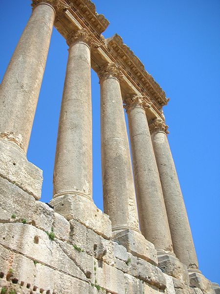 Ibukota Korintus di Baalbek