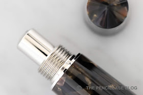 REVIEW: Leonardo Officina Italiana Momento Zero Resin fountain pen