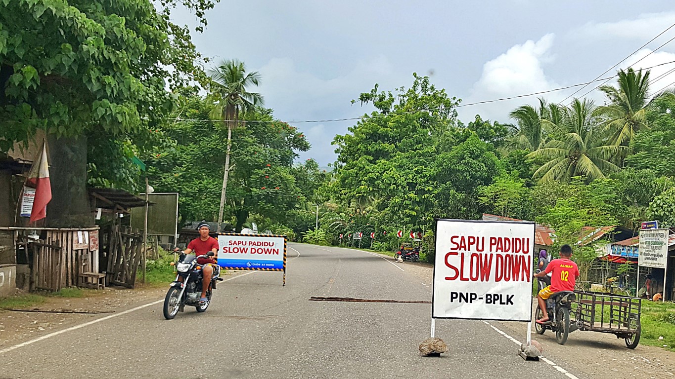check point at the entrance of Brgy. Sapu Padidu, Malapatan, Sarangani