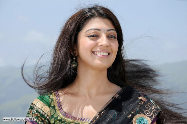 Pranitha+420+(2)