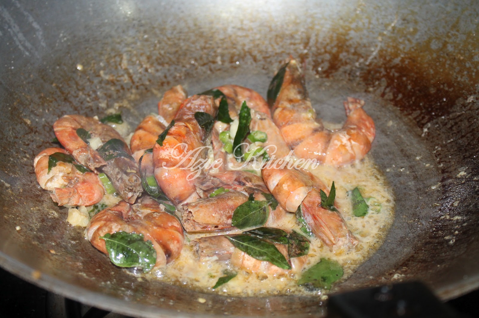 Udang Goreng Butter Langkah Demi Langkah - Azie Kitchen