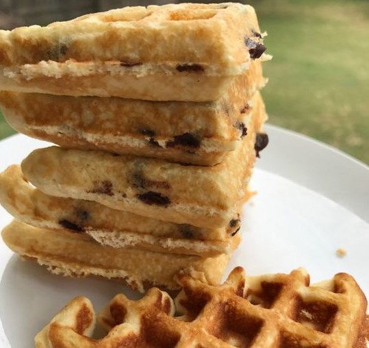 Low Carb and Keto Fluffy Waffles Recipe #Waffle #Keto