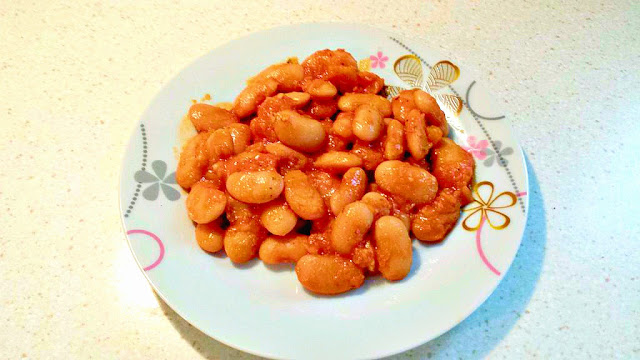 Gigantes Plaki (Greek Lima Beans in Tomato Sauce Recipe)