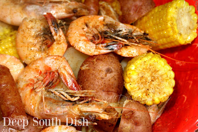 A flavorfully seasoned boil mix to use for a smaller batch of 1 to 2 pounds of jumbo shrimp, with sausage, potatoes and corn.