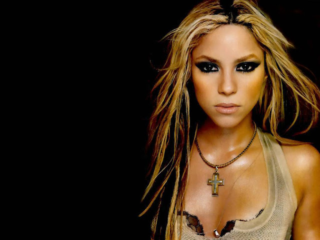 Hot Shakira Pictures