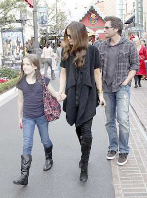 Kate Beckinsale Family