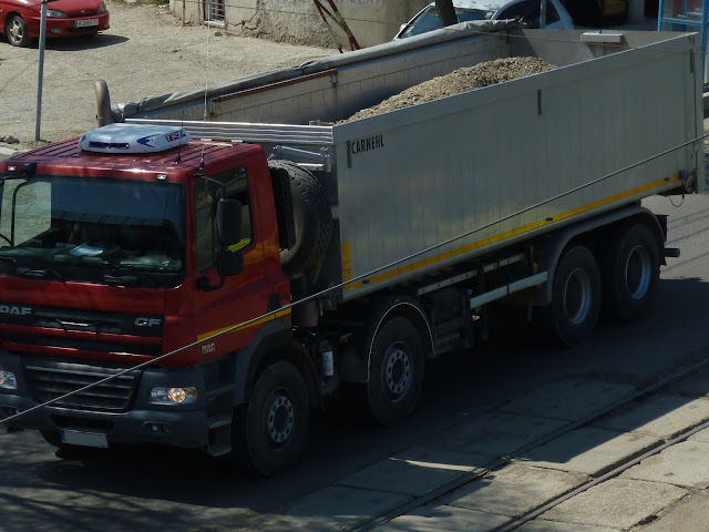 DAF CF 85.410 8x4 Dump Truck Red