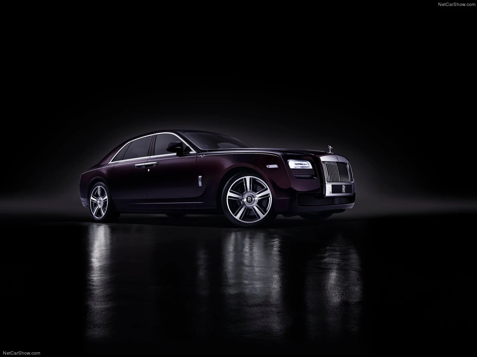 Hình ảnh xe siêu sang Rolls-Royce Ghost V-Specification 2015 & nội ngoại thất