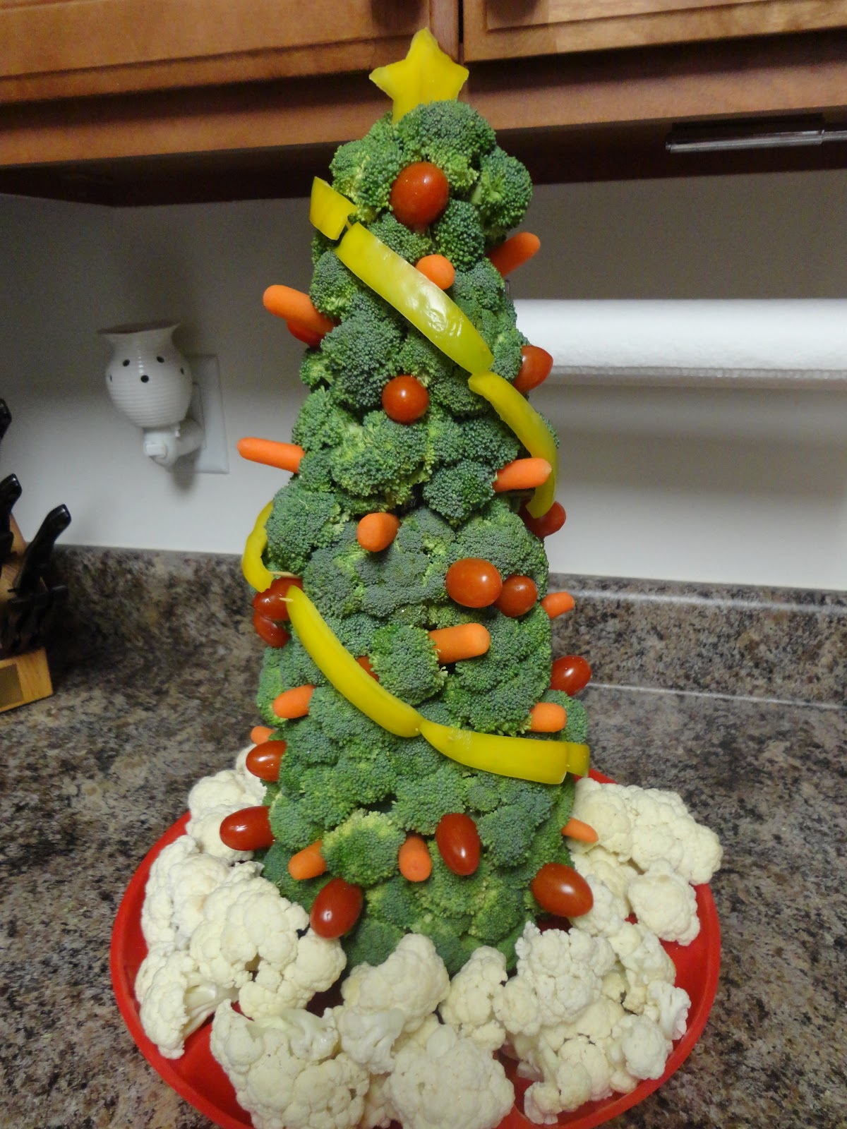 Spark and All: Veggie Christmas Tree