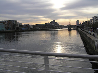 River Liffey Docks at sunset / Author: E.V.Pita / http://evpita.blogspot.com