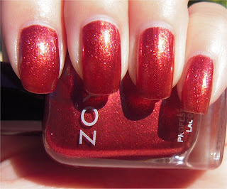 bronzy red sparkle nail art