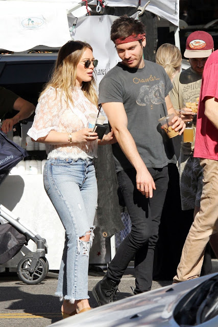 Hilary Duff Photo with Matthew Koma at Farmers Market in Los Angeles