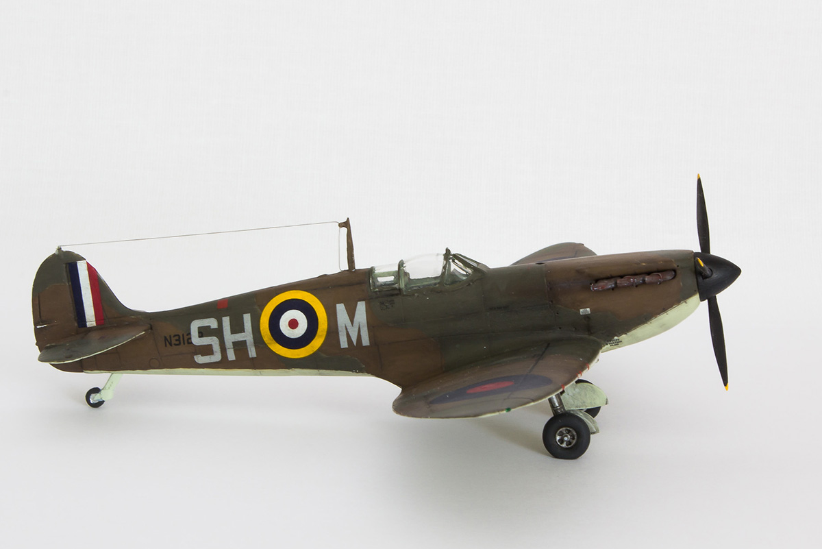 Spitfire Mk.Ia Airfix A01071A