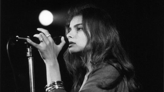 indulgences and whims: mazzy star... - 542 x 305 jpeg 20kB