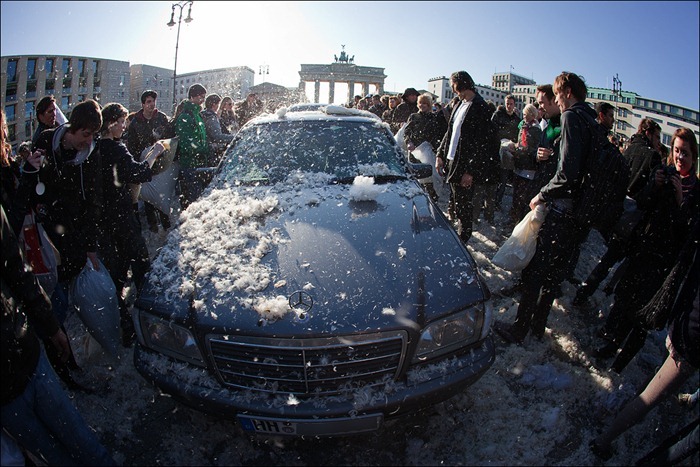 pillow-fight-berlin20