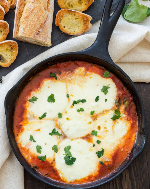 BAKED MOZZARELLA AND MARINARA