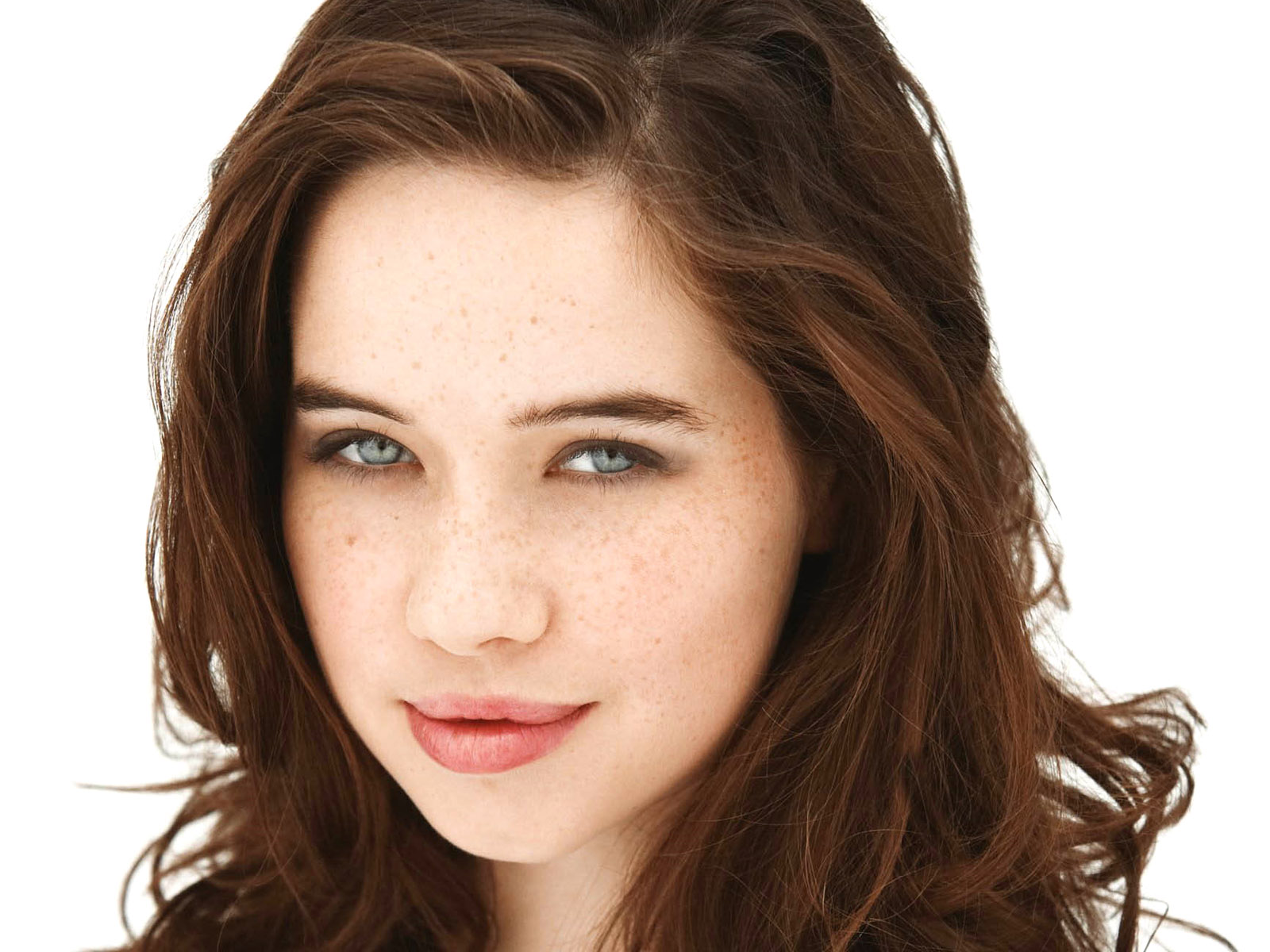 Hollywood: Anna Popplewell Profile, Bio, Photoes And Wallpapers 2011