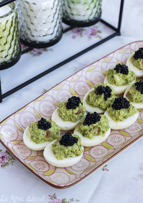 Huevos rellenos de guacamole #navidad