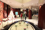 LOTUS HOTEL, DUBAI MARINA, UNITED ARAB EMIRATES. PHOTO: OYESAN DINO MAGKASI (lotus hotel marina dubai oyesan magkasi )