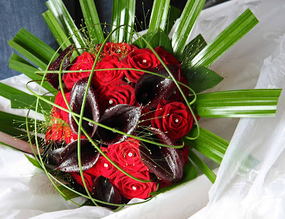 Red Black Wedding Bouquet of Passion Roses Schwartzwalder calla lilies