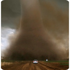tornado-car_1480982i