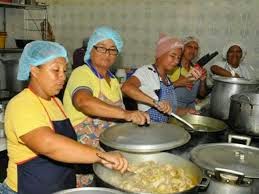 Ministerio de Educación entregó 459 tarjetas de alimentación a cocineras y cocineros escolares del Estado Apure