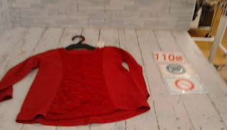 中古品　子供服　１１０㎝　赤　長袖トップス　１００円
