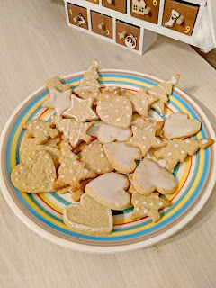 biscuits de noel avec glacage au sucre glace