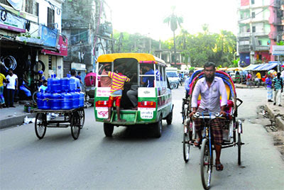 বিকল্প ছাড়া লেগুনা বন্ধে দুর্ভোগ