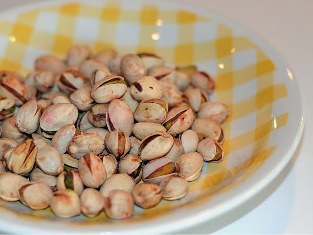 lemon pucker pistachios an easy recipe for a healthy snack