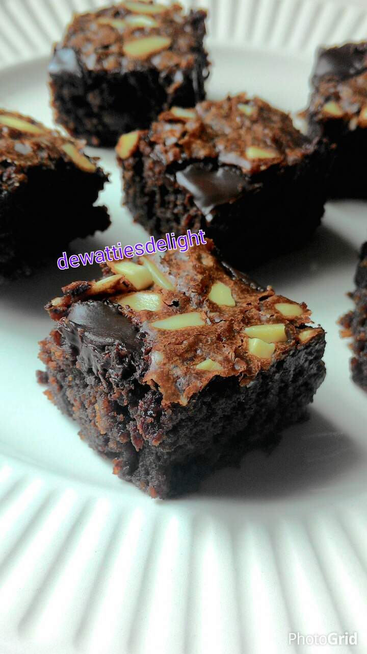 Wattie's HomeMade: Triple Chocolate Brownies Recipe 