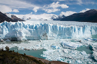 https://commons.wikimedia.org/wiki/File:Perito_Moreno_Glacier_Patagonia_Argentina_Luca_Galuzzi_2005.JPG