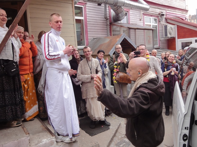 Sankarshan Das Ecstatic Farewell from Riga, Latvia