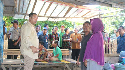 Walikota Tinjau Rumah Warga Korban Banjir 