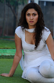 Manjari Hot and Sexy photos White Salwar Kameez