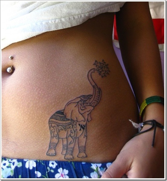 polynsien_de_llphant_tatouage_sur_le_ventre