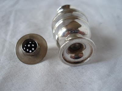   PEPPER SHAKER STERLING SILVER BIRMINGHAM 1914