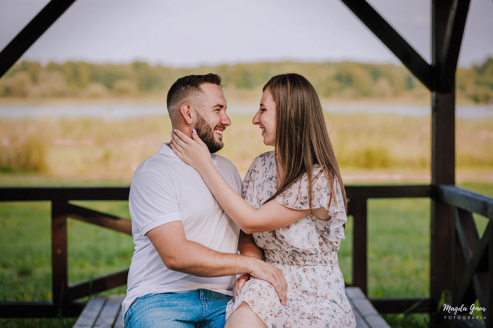 sesja narzeczeńska, fotograf opoczno, fotograf ślubny opoczno, magda gmur fotografia, miedzna murowana zalew sesja, fotograf ślubny łódzkie