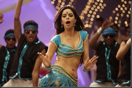 Malika Sherawat munni song stills osthi4