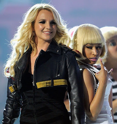 Minaj started out the performance with her song Super Bass before Spears came on to sing her hit Till the World Ends,Billboard Music Awards 2011