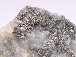 Coloradoita - Los diez minerales mas peligrosos del mundo 