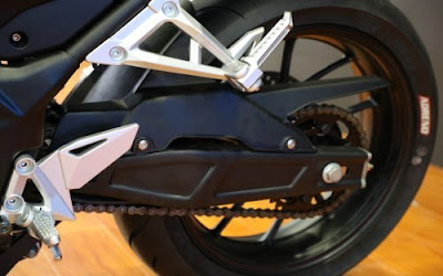 Swing arm hitam