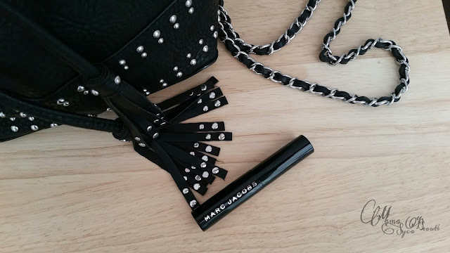 mascara-velvet-noir-marc-jacobs-avis-swatch-make-up