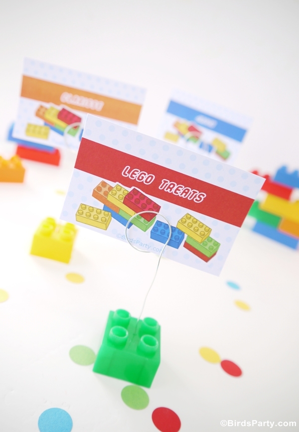 DIY Lego Bricks Inspired Place-card Holders  - BirdsParty.com