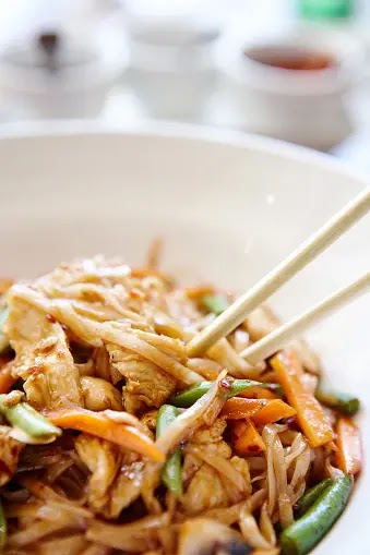 pad see ew ,pad see ew recipe ,pad see ew noodles ,pad see ew vs pad thai
